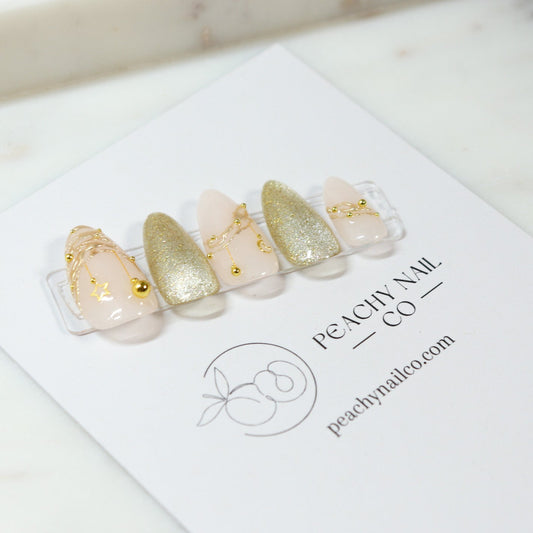 Festive Gold — Extra Short