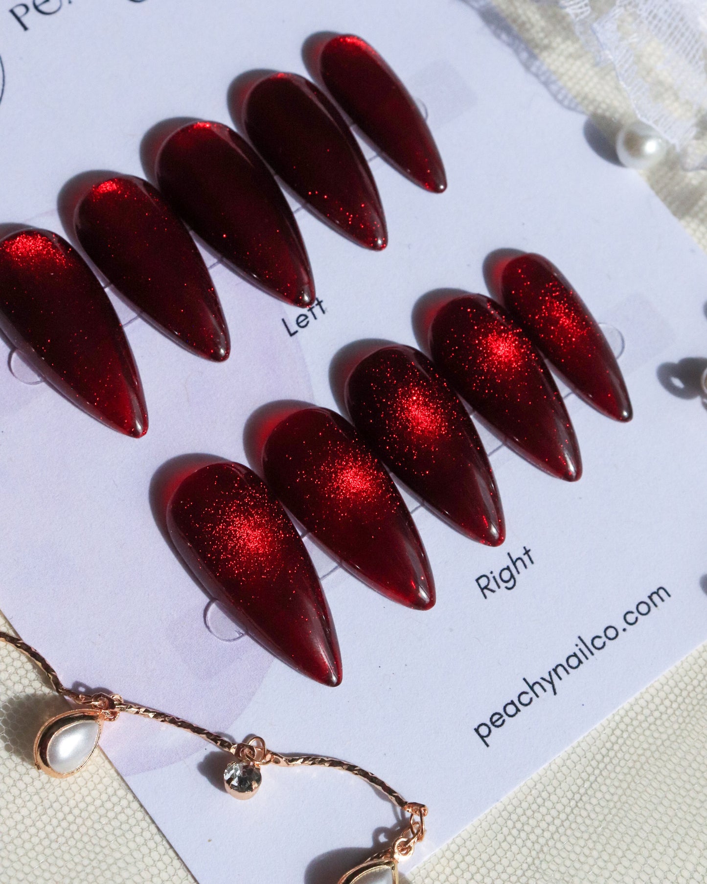 Ruby Cat Eye Light Chasing